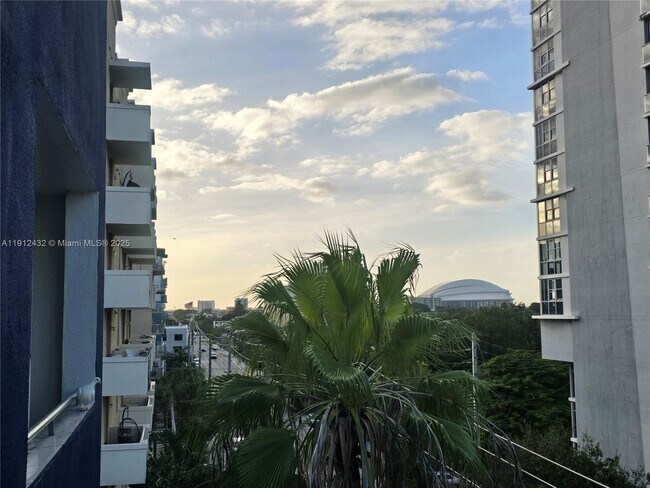 Building Photo - 546 SW 1st St