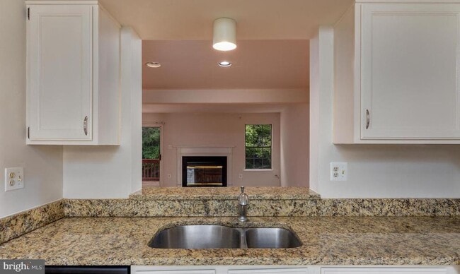 Building Photo - 8734 Ruppert Ct