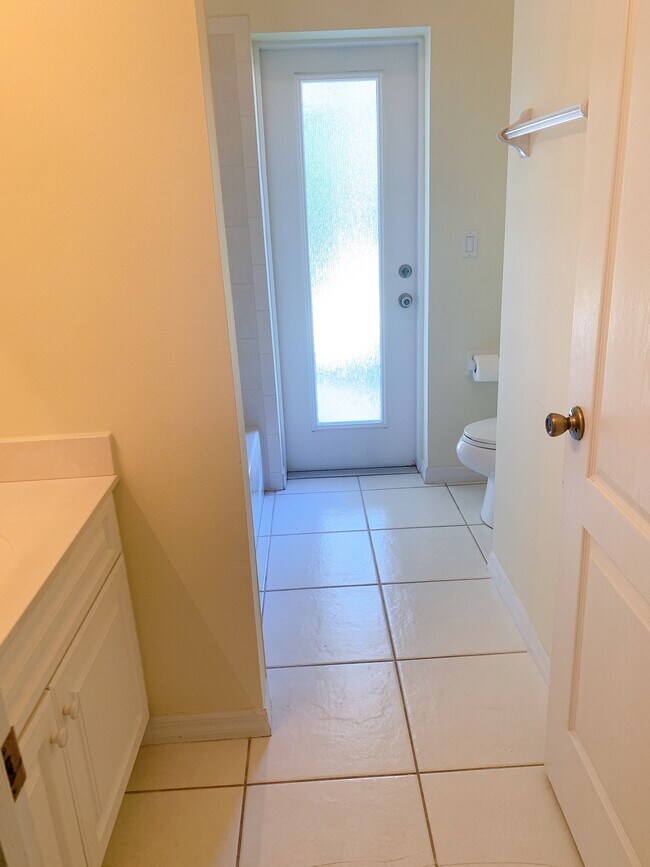 Building Photo - 61 Ebb Tide Dr