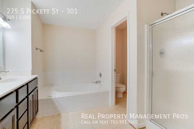 Building Photo - Bright and Updated Two-Bedroom, Two-Bath i...