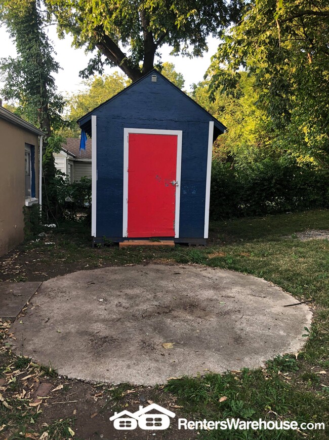 Building Photo - 6133 Walrond Ave
