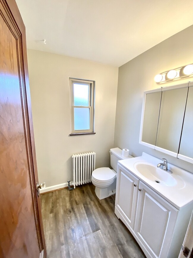 Building Photo - Beautifully Remodeled Northside Bungalow!