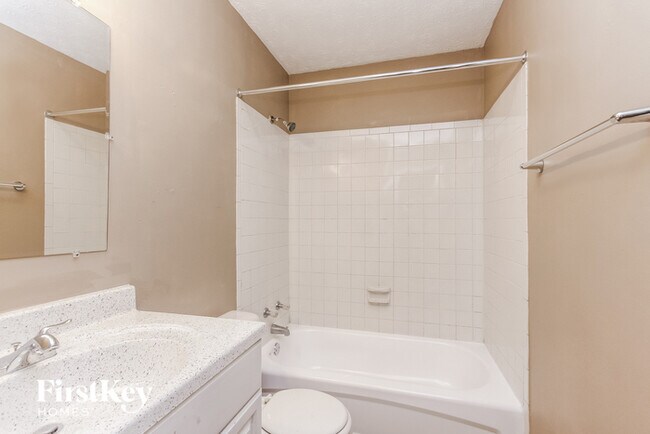 Building Photo - 7639 Gunyon Dr