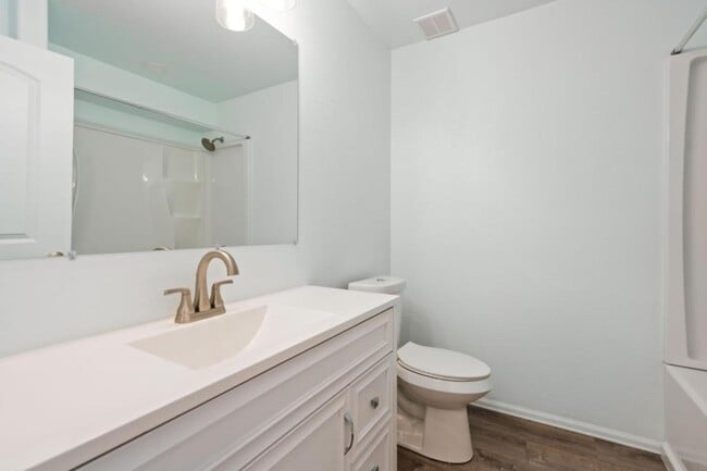 Building Photo - 4415 Wolcott Dr
