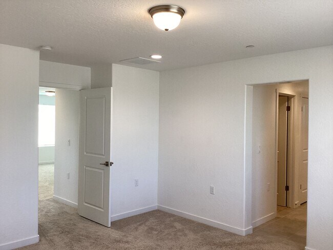 Building Photo - Welcome To The Riverstone Resort Community!!!