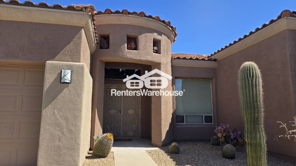 Primary Photo - 13968 N Dog Leg Ln