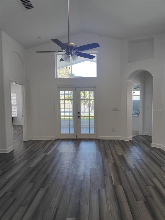 Building Photo - 3045 Lazlo Ln