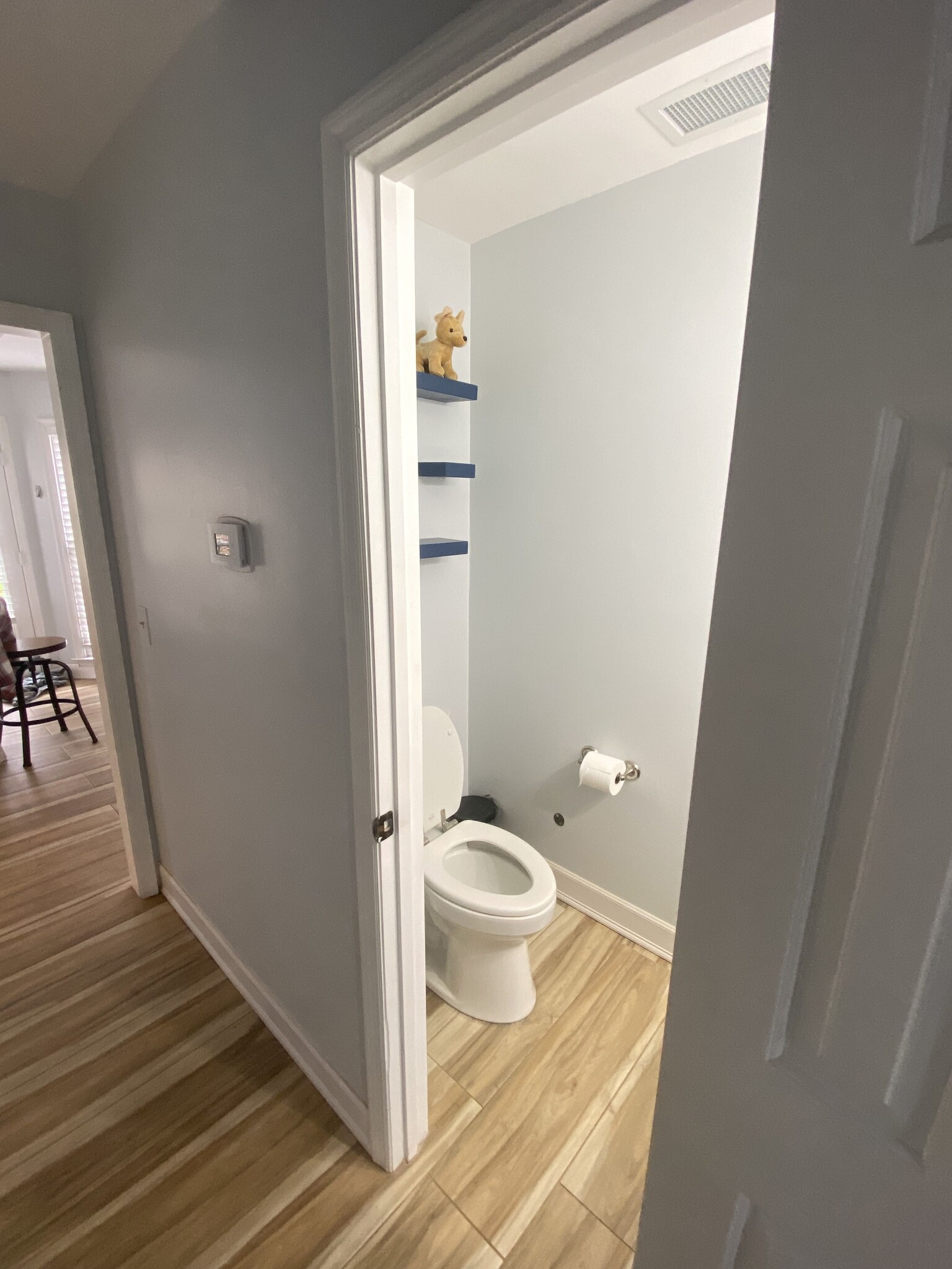 Downstairs half-bath - 4201 E Emerald Dr NW