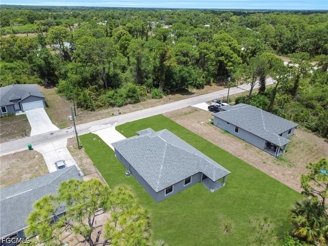 Building Photo - 6007 Kumquat Cir