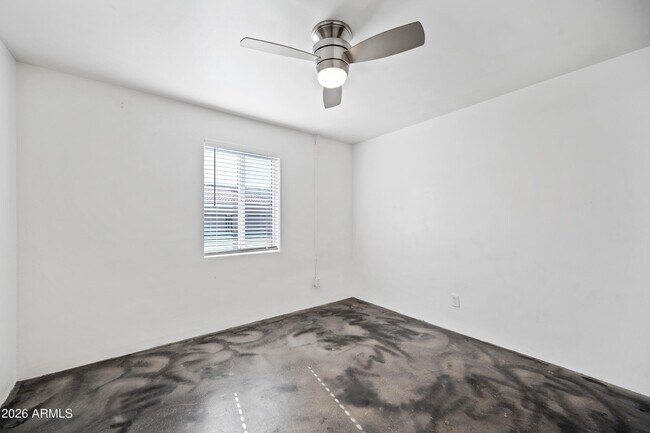 Building Photo - 3601 N 15th Ave