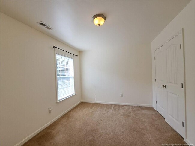 Building Photo - 162 Watchmen Ln