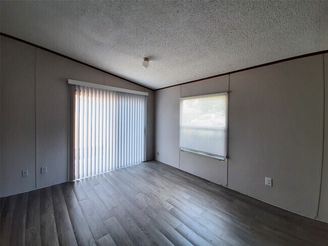 Building Photo - 16905 W Forrestal