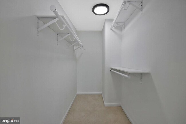 Building Photo - 5270 Kestrel Crossing Dr