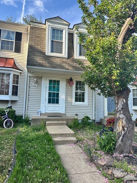 Building Photo - 22 Alden Ct