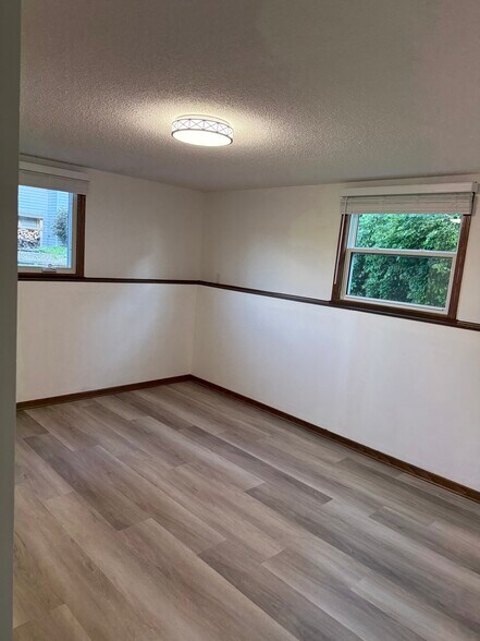 Building Photo - 1030 Elton Hills Dr NW