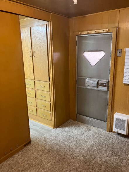 Building Photo - 24 W Rio Colorado Dr