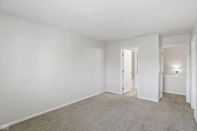 Building Photo - 4 Druid Hill Ct