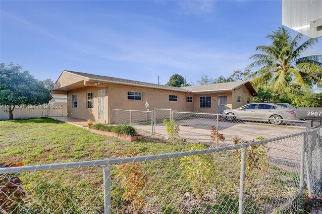 Building Photo - 2907 NW 103rd St