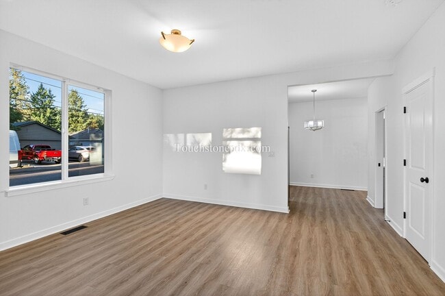 Building Photo - 2024-MUIR4