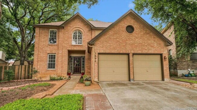 Primary Photo - "Charming 4-Bed Haven in Schertz: Spacious...