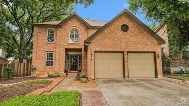 Building Photo - "Charming 4-Bed Haven in Schertz: Spacious...