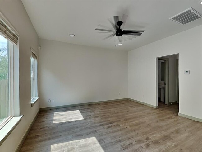 Building Photo - 13526 Vinita Dr