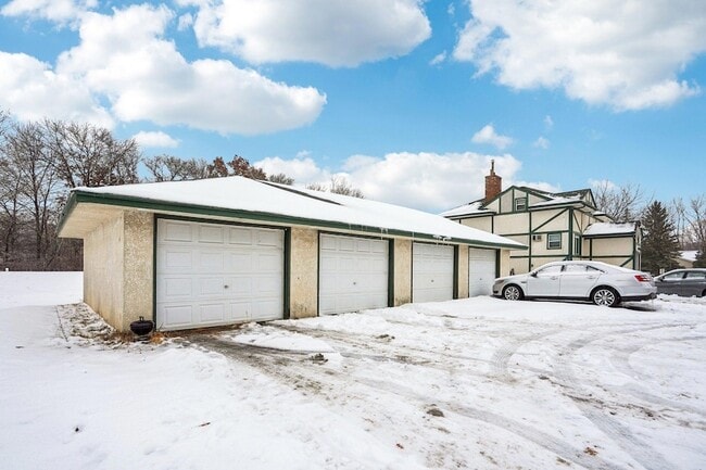 Building Photo - 17256 Kenyon St NE