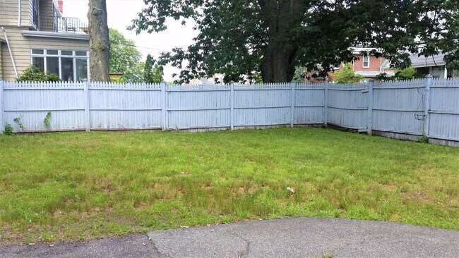 Building Photo - NO BROKER FEE!!  CENTRAL AIR!  RECENT RENOVATION IN BRIGHTON CENTER!
