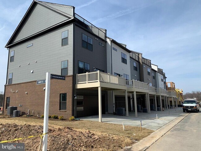 Building Photo - 741 Allegheny Ave
