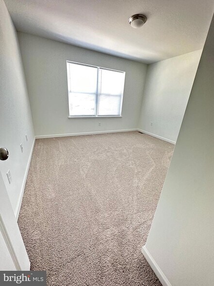 Building Photo - 1009 Blackstone Run