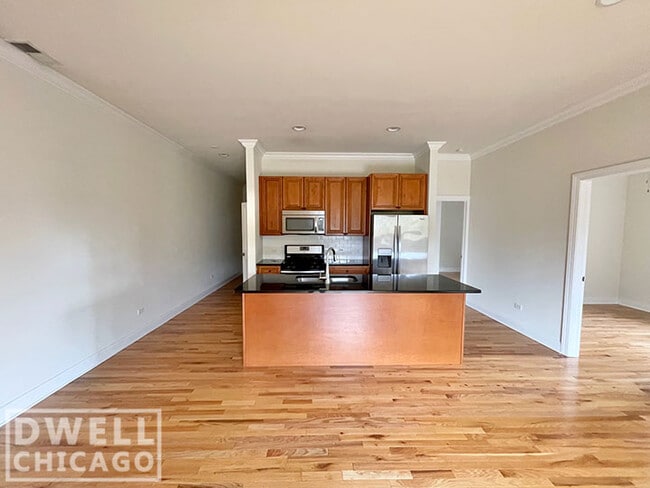 Building Photo - 4510 N Beacon St