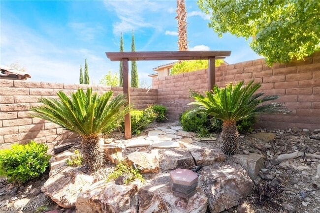 Building Photo - 3817 Honey Ridge Ct