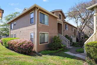 Building Photo - 198 Lakeshore Ct