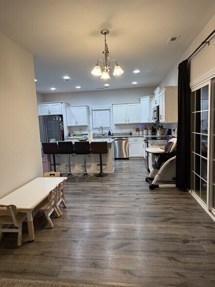 Building Photo - 421 Nantucket Trl