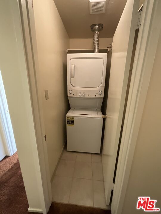 Building Photo - 46165 Burroweed Ln