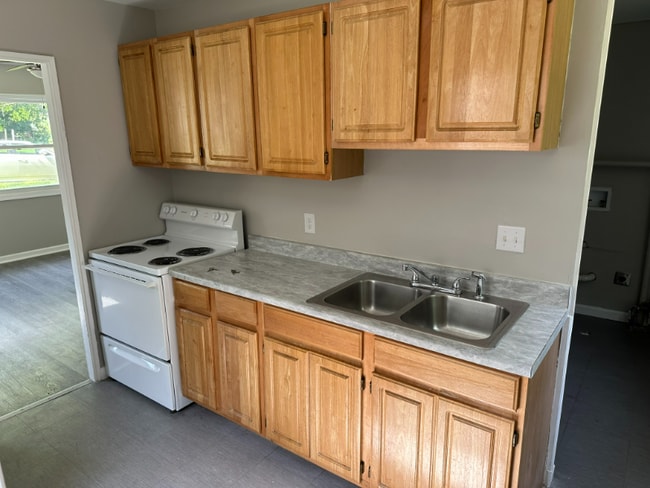 Building Photo - 420 Spayer Ln