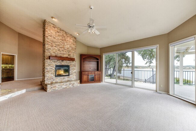 Building Photo - 6533 Chesbro Cir