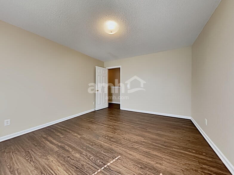 Building Photo - 161 Cherry Laural Ln