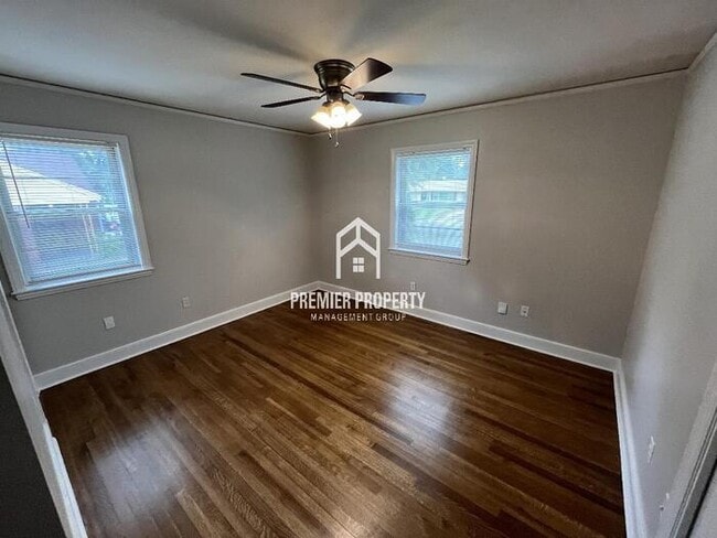 Building Photo - 1367 Bonnie Dr