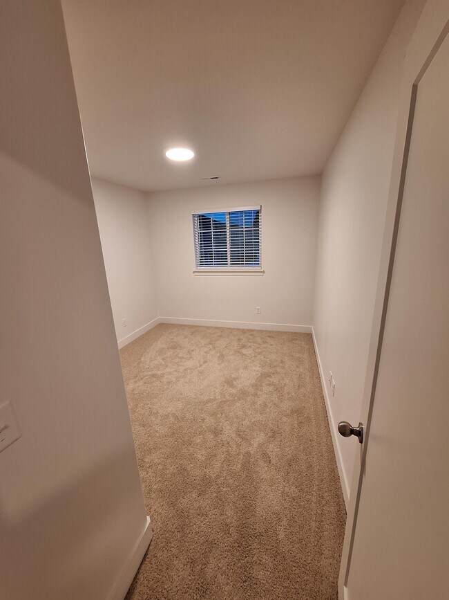 Building Photo - 5116 Rustic Patch Rd