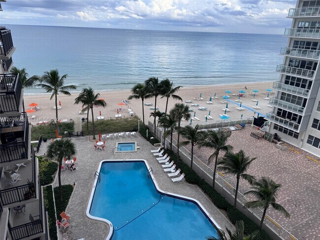 Building Photo - 3800 Galt Ocean Dr