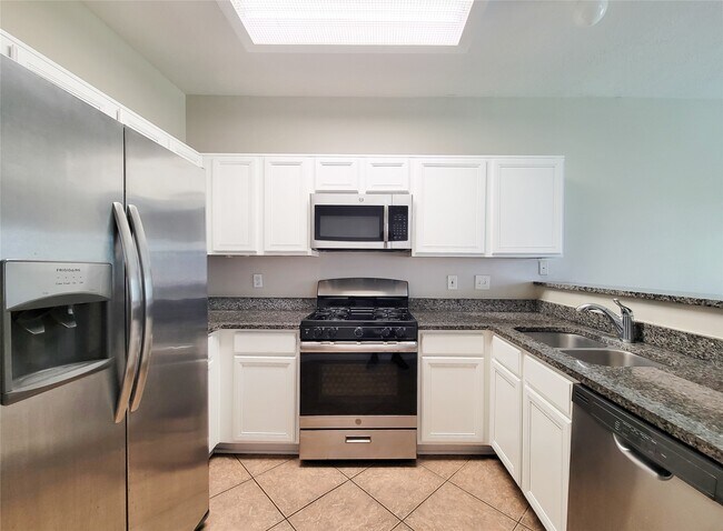 Building Photo - 12226 Cardston Ct