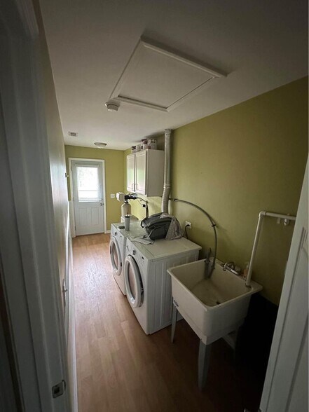 Building Photo - 1110 Manchester Ct