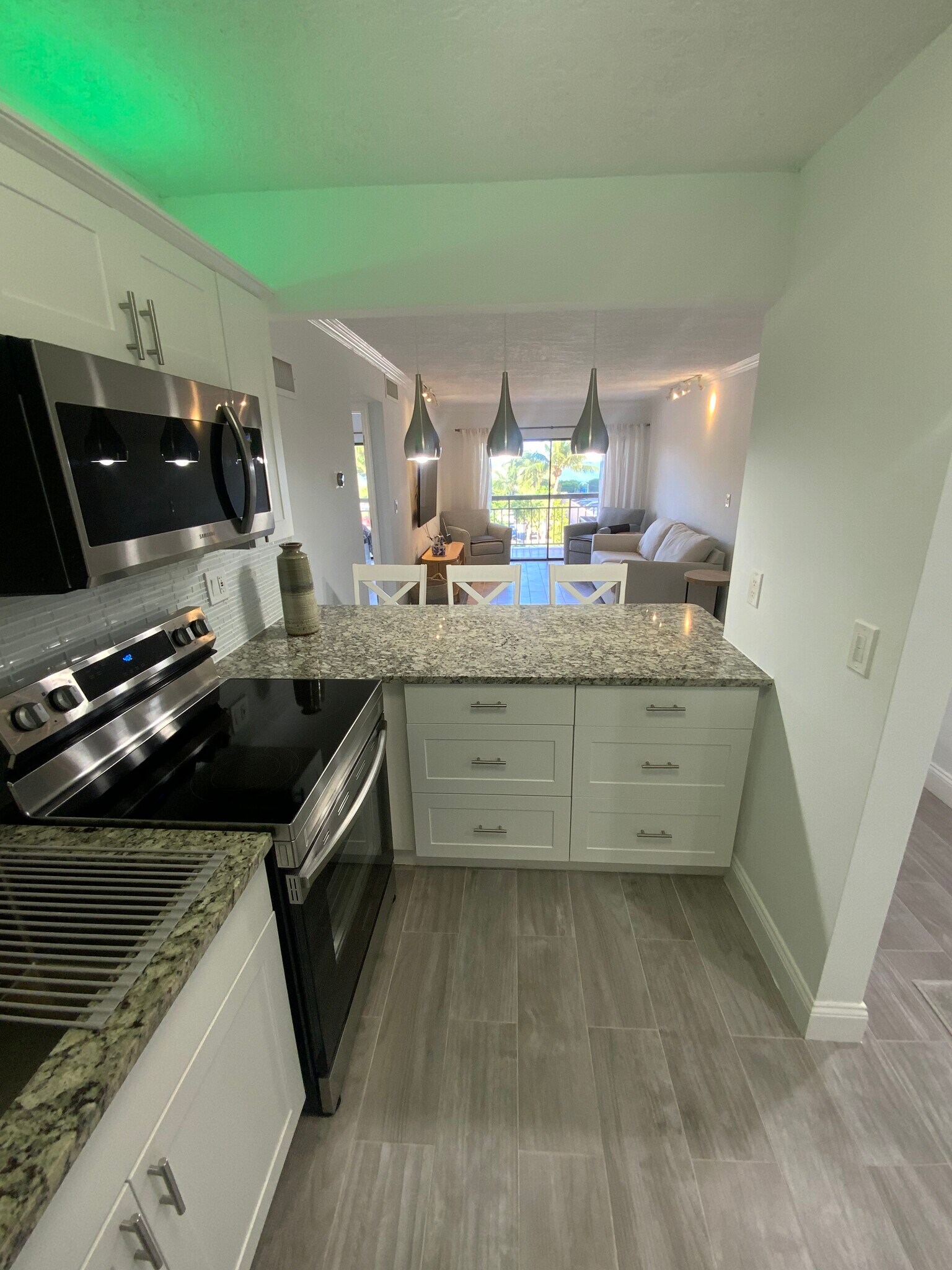 Building Photo - 6444 Collins Ave