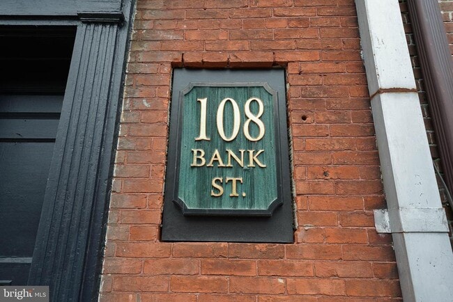 Building Photo - 109 Pearl St