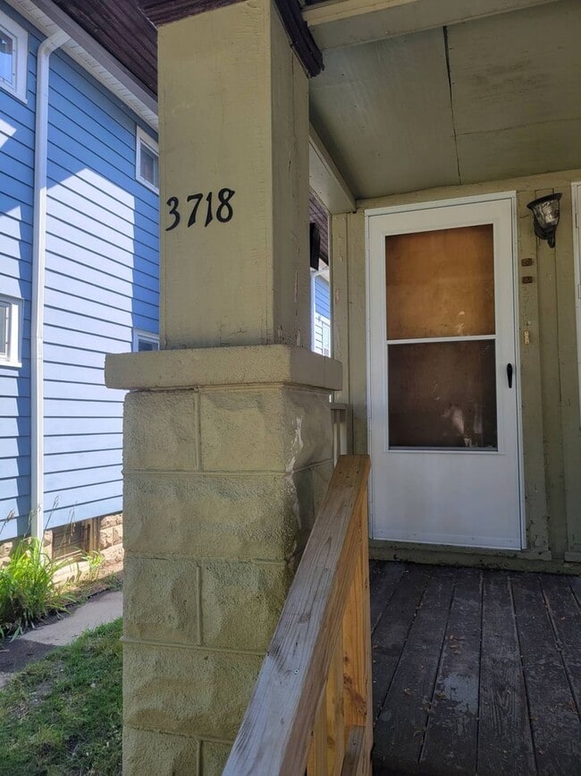 Building Photo - 3716N17thY