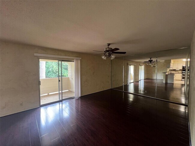 Building Photo - 14515 Wunderlich Dr