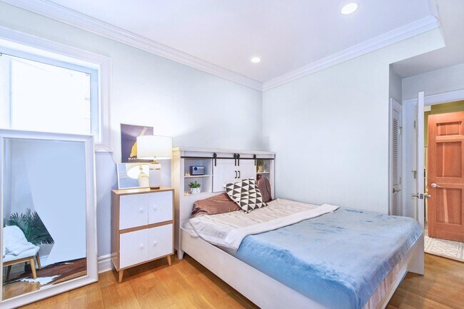 Building Photo - 81 Montgomery St