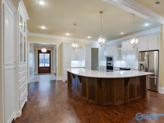 Building Photo - 8599 Bellewood Ln NW