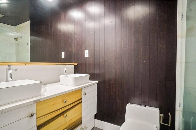 Building Photo - 7216 Langley Ct